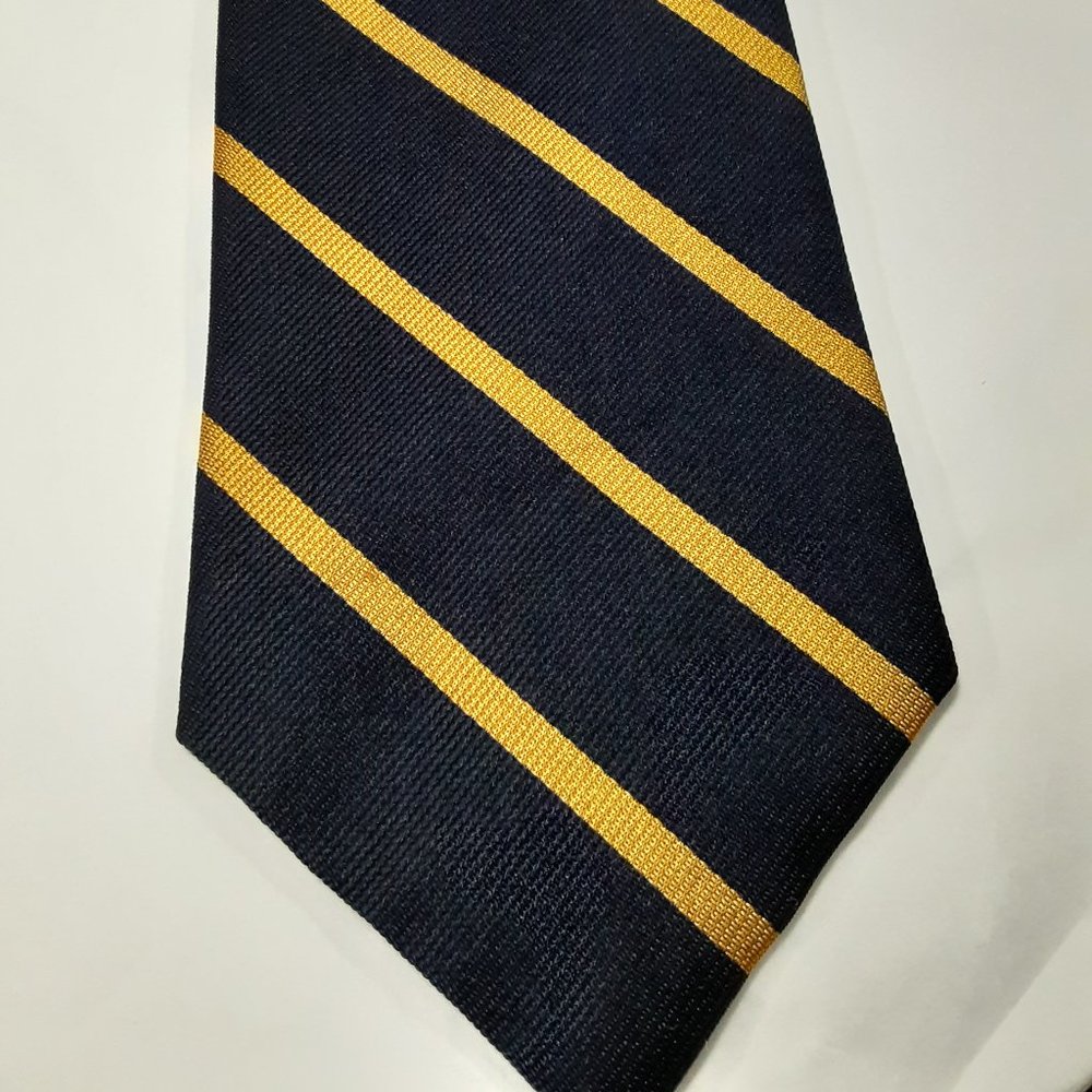 All Silk Claybrooke Necktie, Black & Gold #121